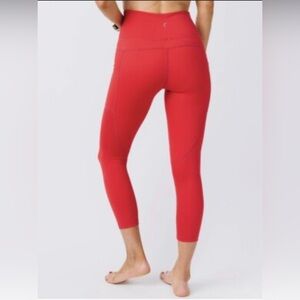 SOLD❣️ZYIA Red Pocket Light n Tight Hi- Rise crop